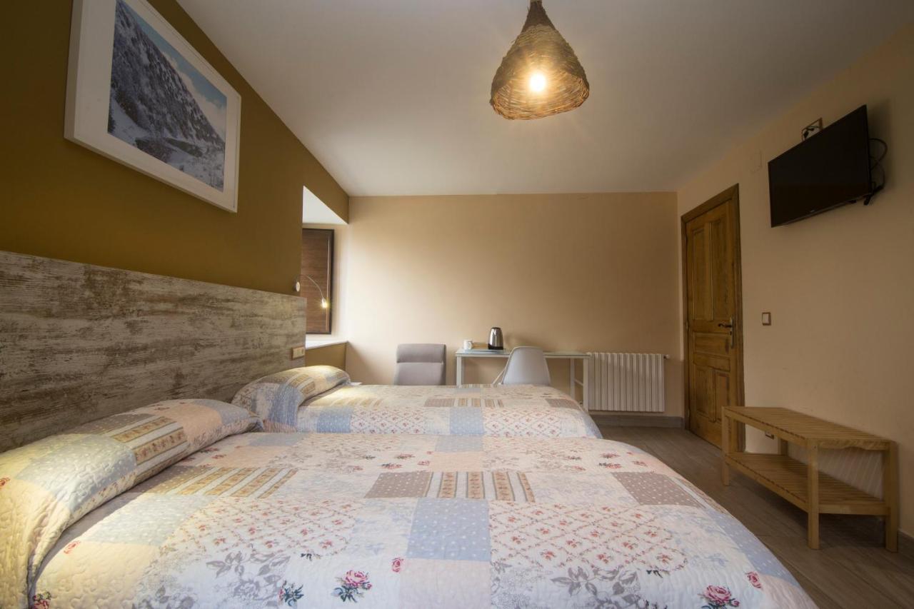Casa Nunez Guest House Fonfria Luaran gambar