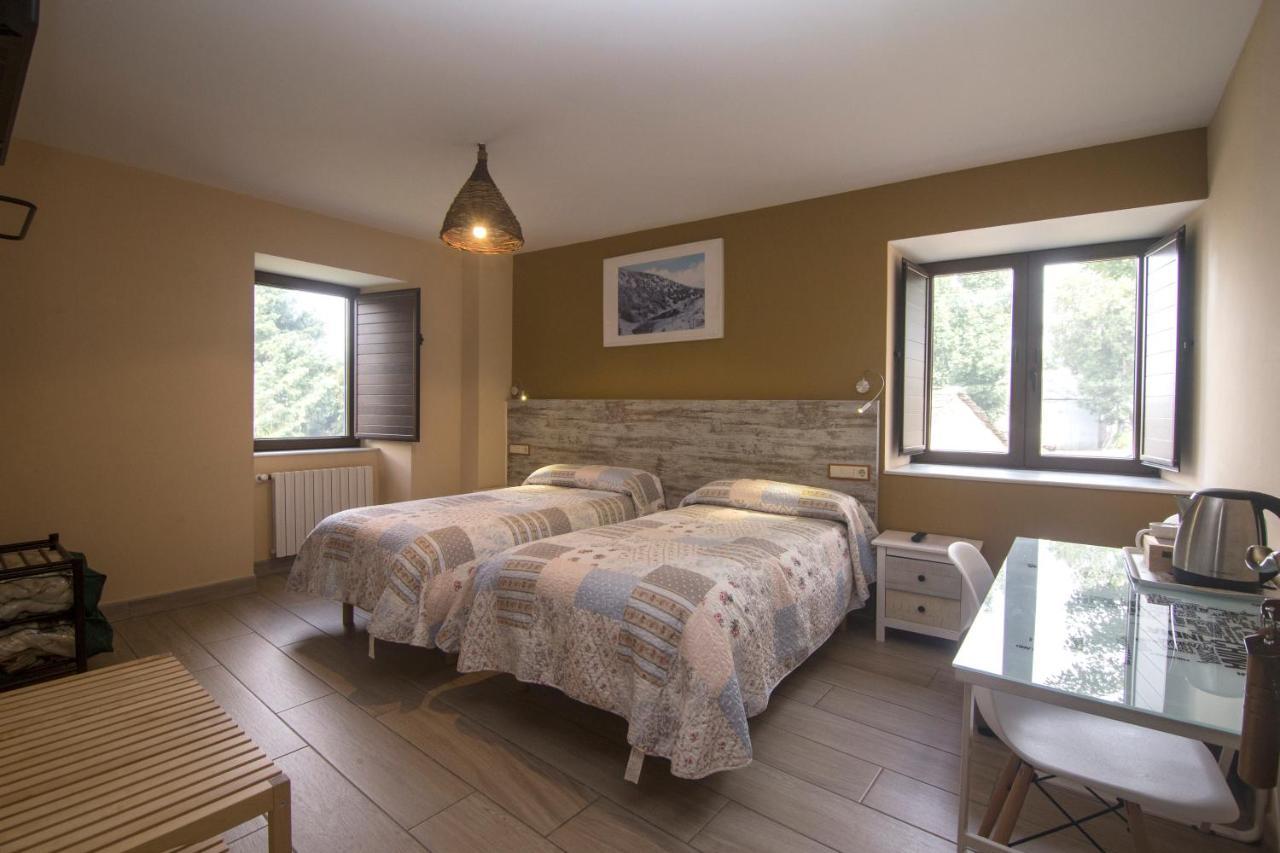 Casa Nunez Guest House Fonfria Luaran gambar